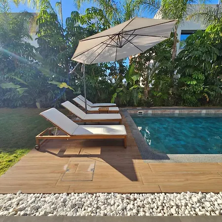 Tg New Luxury Private - Heated Salty Swimming Pool, Outdoor Jacuzzi, Sauna, Exotic Garden * Limassol