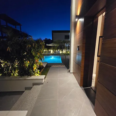 Tg New Luxury Private - Heated Salty Swimming Pool, Outdoor Jacuzzi, Sauna, Exotic Garden Willa