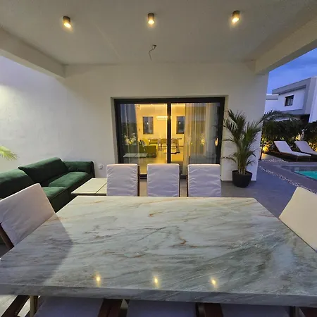 Tg New Luxury Private - Heated Salty Swimming Pool, Outdoor Jacuzzi, Sauna, Exotic Garden Willa Limassol