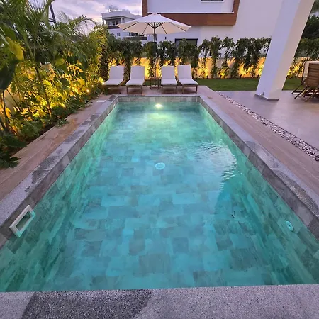 Tg New Luxury Private - Heated Salty Swimming Pool, Outdoor Jacuzzi, Sauna, Exotic Garden * Limassol