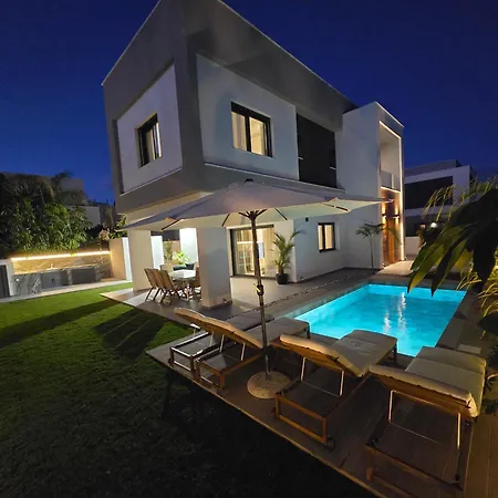 Tg New Luxury Private - Heated Salty Swimming Pool, Outdoor Jacuzzi, Sauna, Exotic Garden Willa