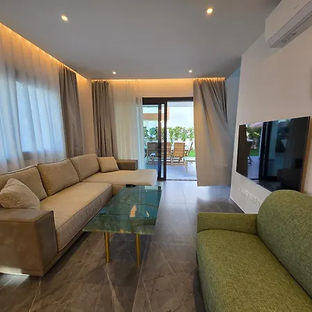 Tg New Luxury Private - Heated Salty Swimming Pool, Outdoor Jacuzzi, Sauna, Exotic Garden Limassol