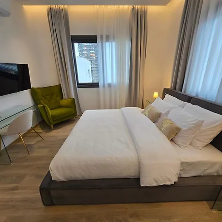 Tg New Luxury Private - Heated Salty Swimming Pool, Outdoor Jacuzzi, Sauna, Exotic Garden Limassol
